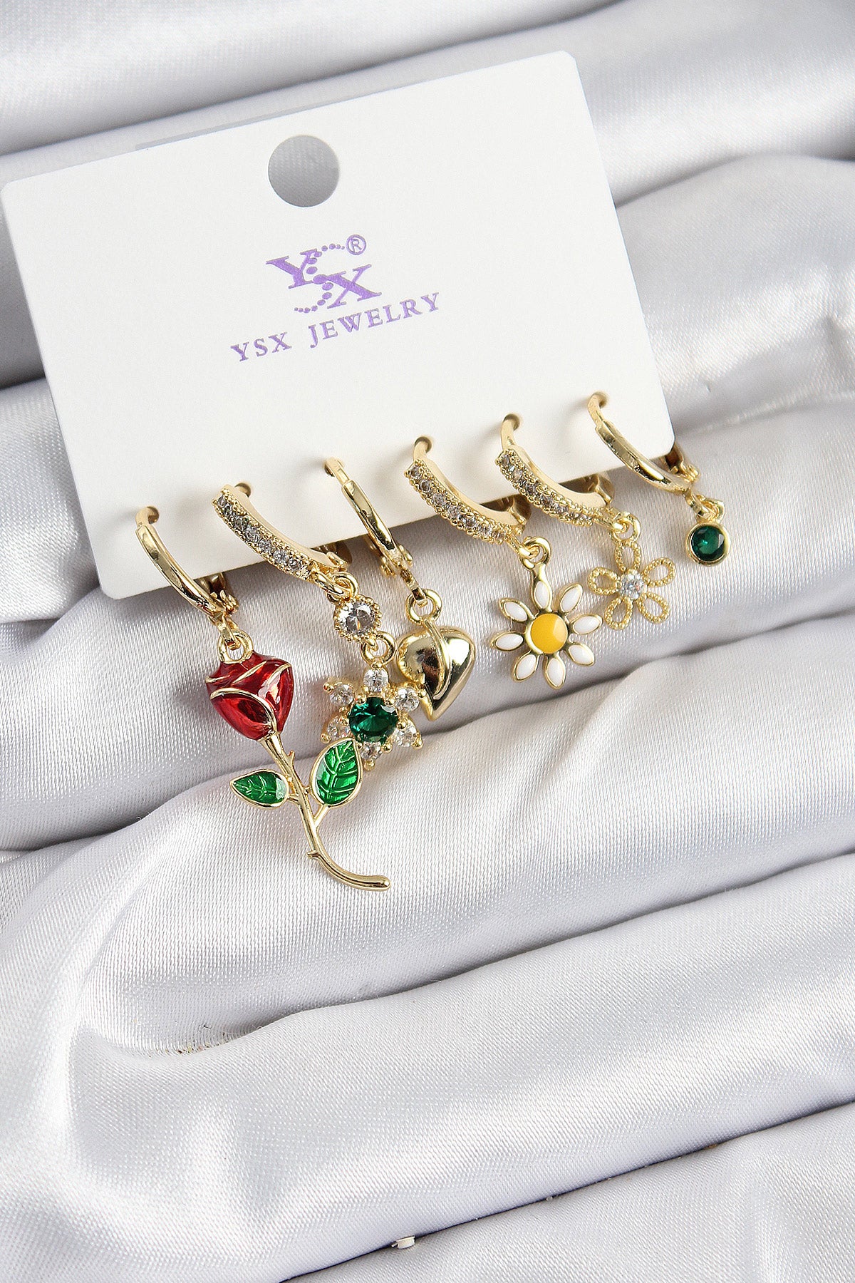 Pirinç Zİrkon Taşlı Gül Ve Papatya Model Gold Renk 3'lü Çift Kadın Küpe - BKP10957