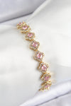BB7506 - Pirinç Zirkon Taşlı Pembe Yonca Baget Model Gold Renk VIP Seri Kadın Bileklik