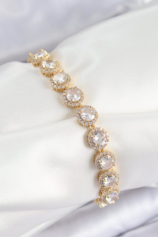 BB7514 - Pirinç Zirkon Taşlı Daire Baget Model Gold Renk VIP Seri Kadın Bileklik