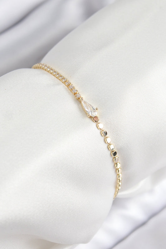 BB7589 - Pirinç Zirkon Taşlı Damla Model Ezme Zincir Gold Renk Kadın Bileklik