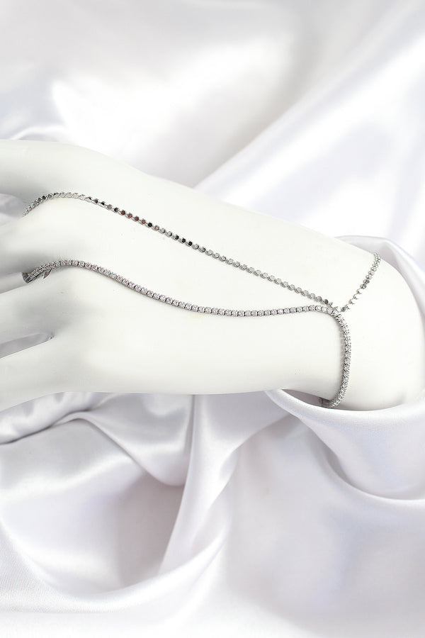 SN690 - Pirinç Zirkon Taşlı Ezme Zincir Model Gümüş Renk Kadın Şahmeran