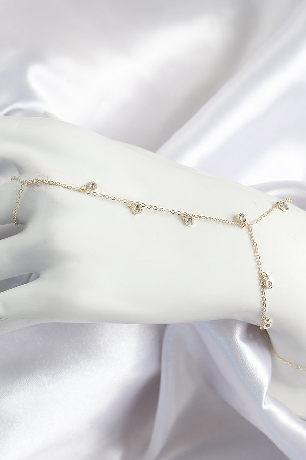 SN695 - Pirinç Zirkon Taşlı Sallantılı Model Gold Renk Kadın Şahmeran