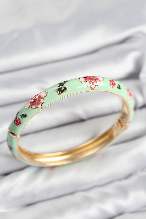 BB7621 - Mineli Pirinç Su Yeşili Çiçek Motifli Gold Kadın Kelepçe