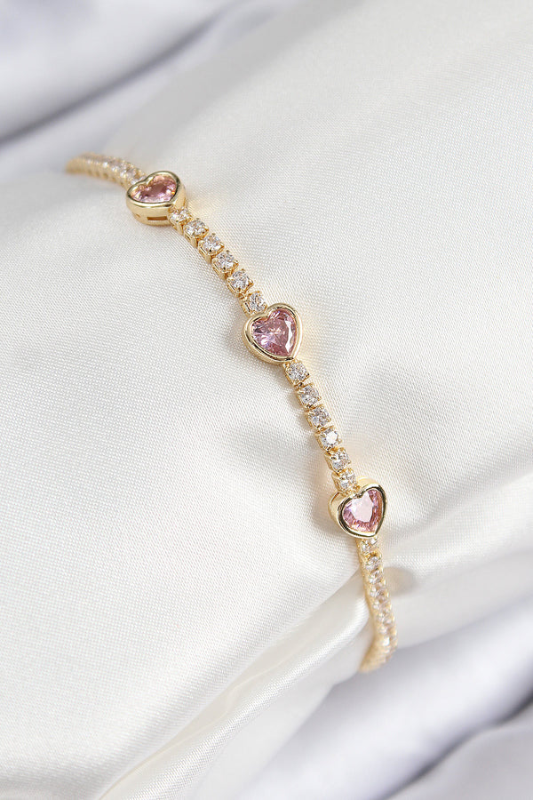 BB7687 - Pirinç Zirkon Taşlı Pembe Kalp Model Gold Renk Kadın Bileklik