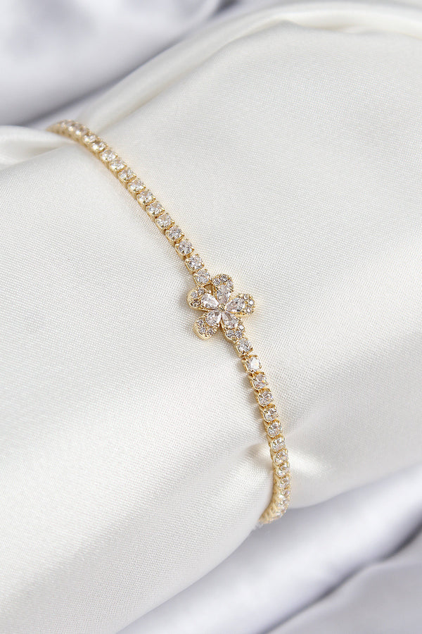 BB7709 - Pirinç Zirkon Taşlı Çiçek Model Gold Renk Kadın Bileklik