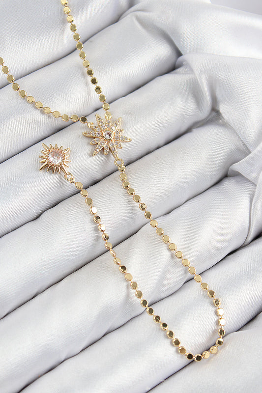 BKO10469 - Pirinç Zirkon Taşlı Ezme Zincirli Kutup Yıldızı Model Gold Renk Y Kolye