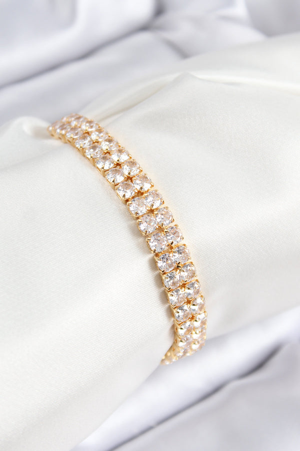 BB7731 - Pirinç Zirkon Taşlı Çift Sıra Kare Model Gold Renk Asansörlü Kadın Bileklik