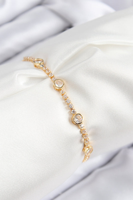 Pirinç Zirkon Taşlı Daire Model Gold Renk Asansörlü Kadın Bileklik - BB7745