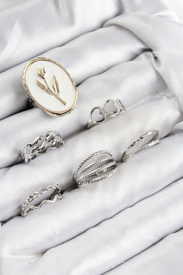 BYK3824 - Pirinç Zirkon Taşlı Lale Model Gümüş Renk Kadın Yüzük Kombin Set