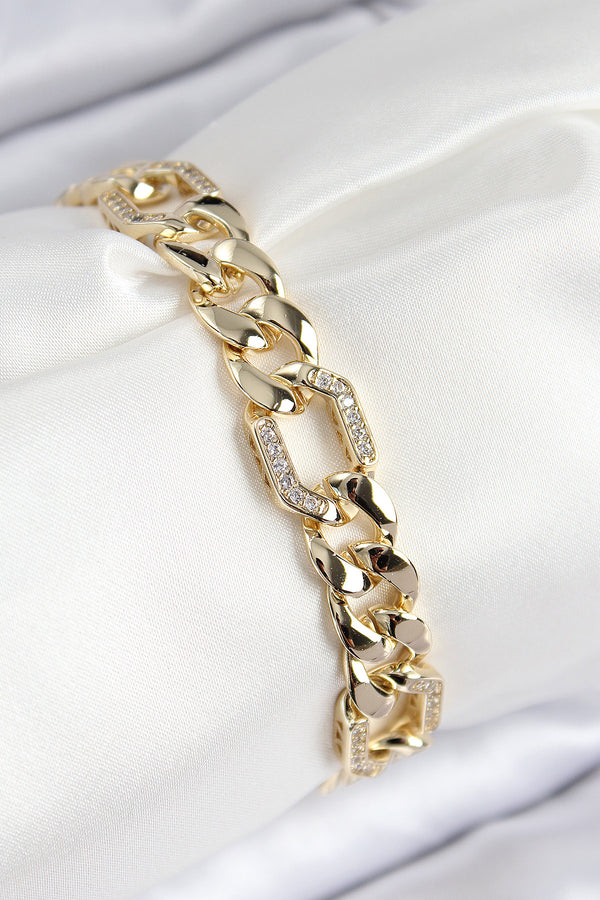 BB7767 - VIP Pirinç Zirkon Taşlı Parçalı Zincir Model Gold Renk Kadın Bileklik