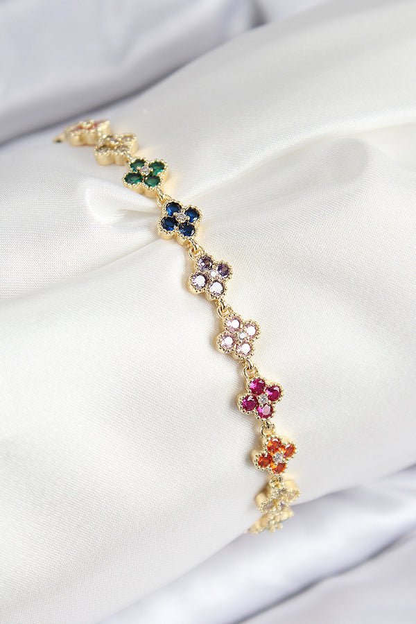BB7781 - VIP Pirinç Renkli Zirkon Taşlı Yonca Model Gold Renk Kadın Bileklik