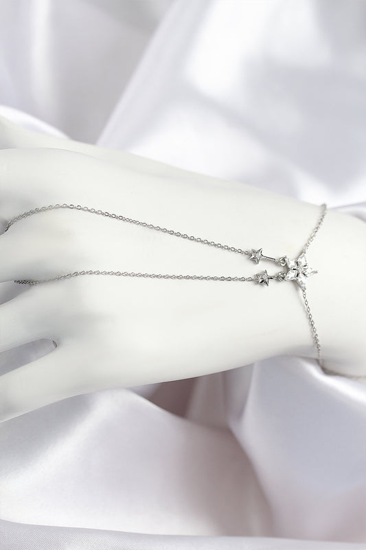 SN711 - Pirinç Zirkon Taşlı Yıldız Model Gümüş Renk Şahmeran