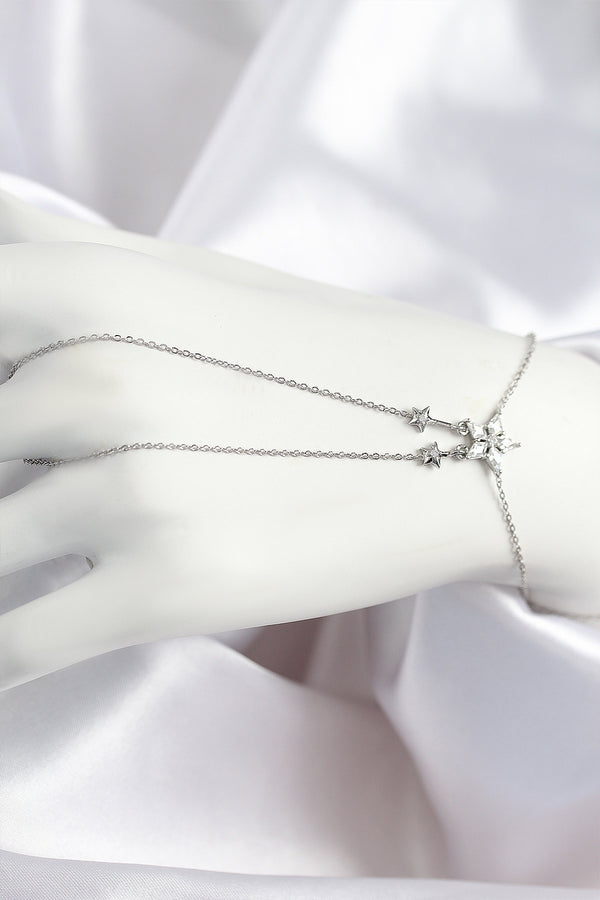 SN711 - Pirinç Zirkon Taşlı Yıldız Model Gümüş Renk Şahmeran