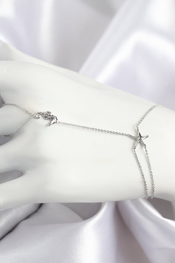 SN712 - Pirinç Zirkon Taşlı Deniz Atı Ve Yıldız Model Gümüş Renk Şahmeran