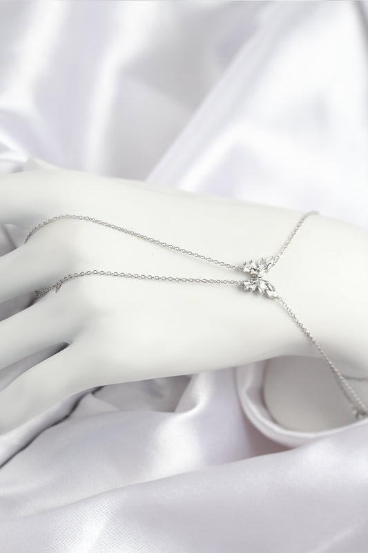 SN716 - Pirinç Zirkon Taşlı Kelebek Model Gümüş Renk Şahmeran