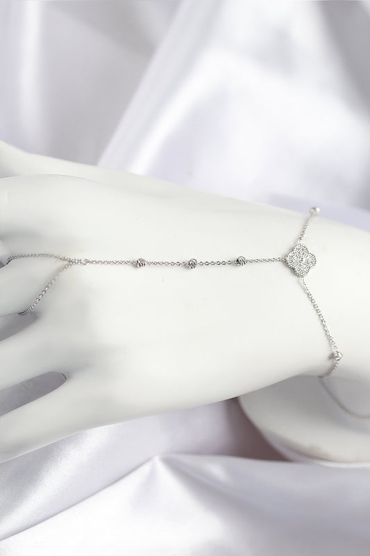 SN718 - Pirinç Zirkon Taşlı Yonca Model Gümüş Renk Şahmeran