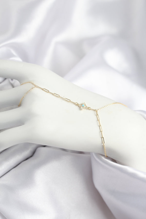 SN721 - Pirinç Zirkon Taşlı Mavi Boncuklu Yonca Model Gold Renk Şahmeran