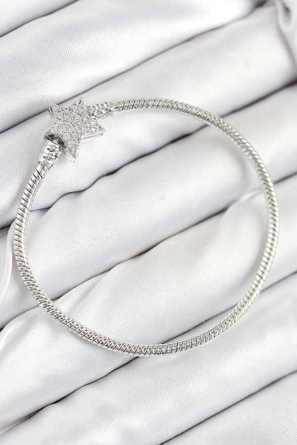 BB7804 - Pirinç Charm Zirkon Taşlı Yıldız Model Gümüş Renk Kadın Bileklik