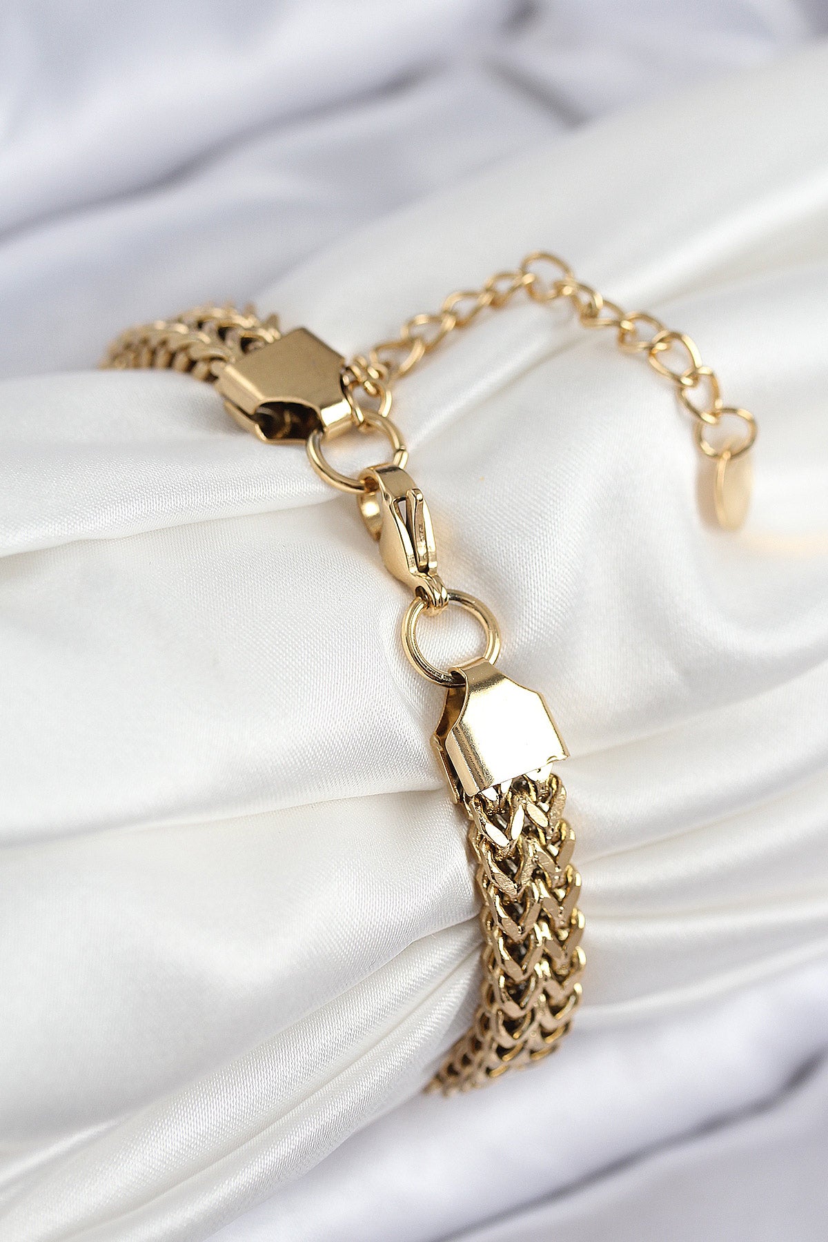 316L Çelik Örme Zincir Model Gold Renk Kadın Bileklik - BB7831