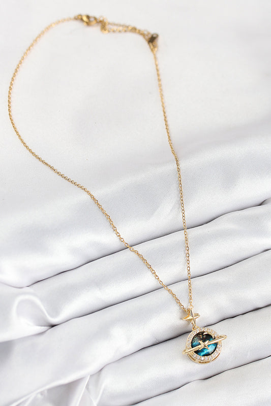 BKO10508 - 316L Çelik Zirkon Taşlı Gezegen Model Gold Renk Kadın Kolye