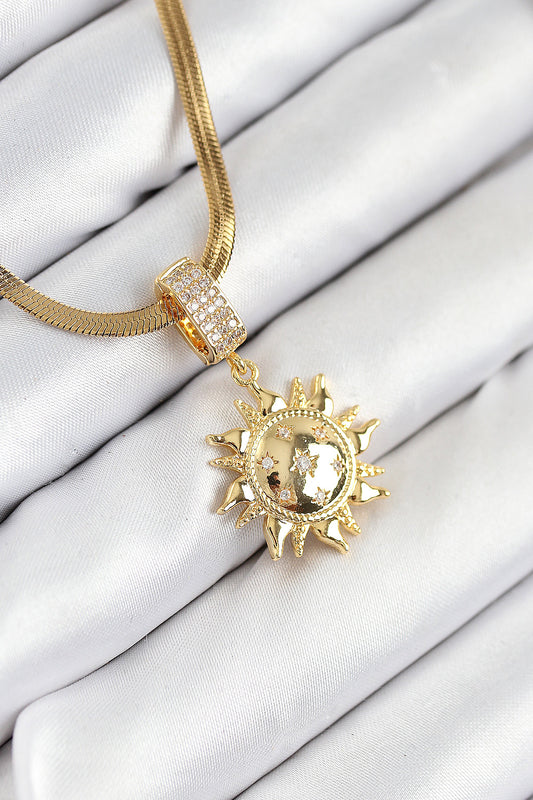 BKO10535 - 316L Çelik Zirkon Taşlı Güneş Model Gold Renk Kadın Kolye