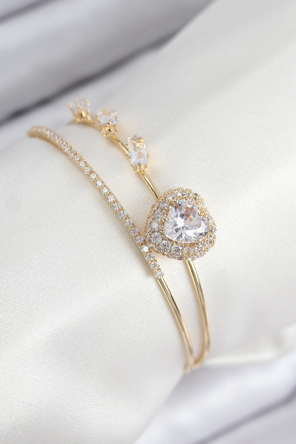 BB7855 - Pirinç Zirkon Taşlı Kalp Model Gold Renk Kadın Bileklik