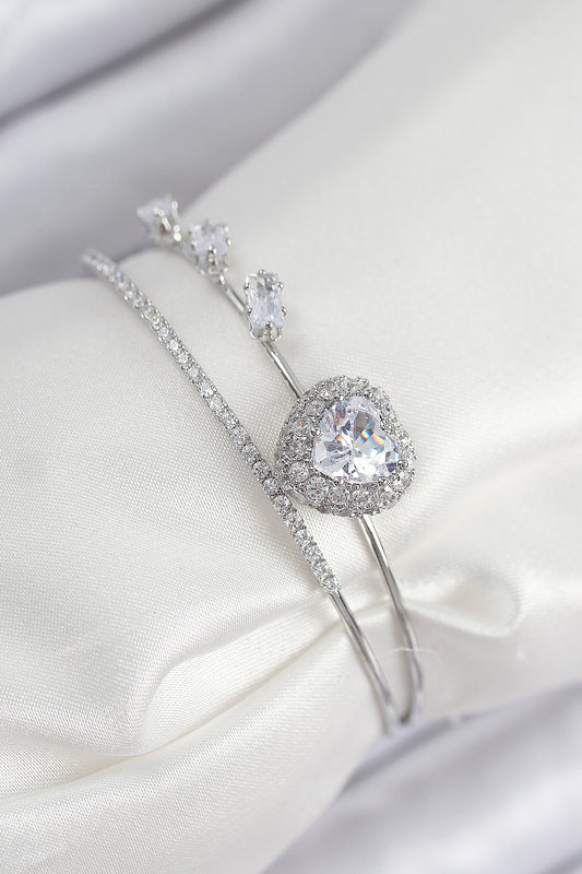 BB7856 - Pirinç Zirkon Taşlı Kalp Model Gümüş Renk Kadın Bileklik