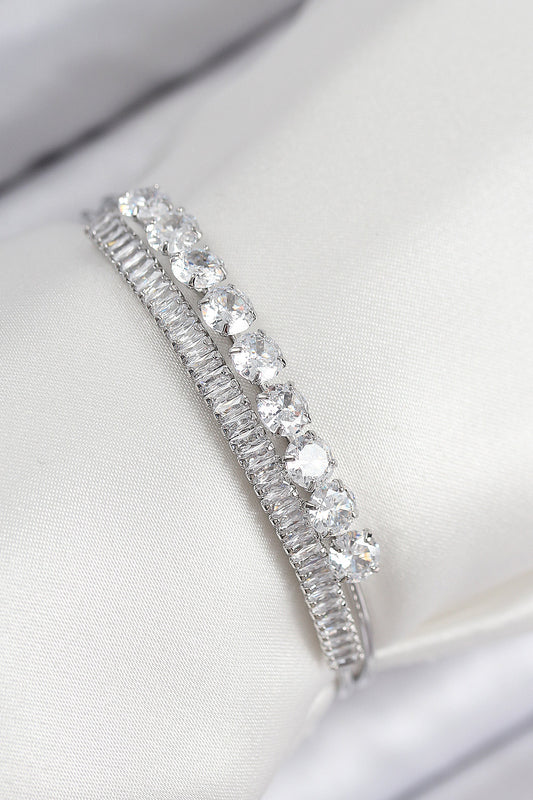 BB7858 - Pirinç Zirkon Taşlı Su Yolu Model Gümüş Renk Kadın Bileklik