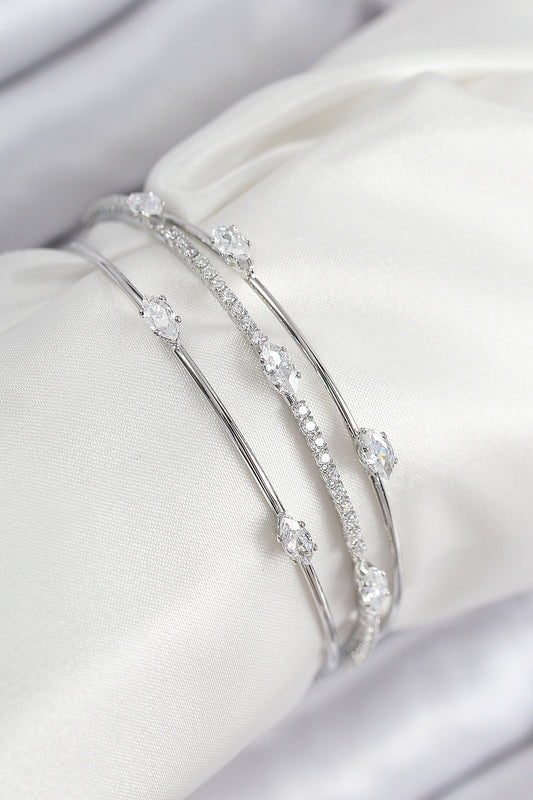 BB7868 - Pirinç Zirkon Taşlı Su Yolu Model Gümüş Renk Kadın Bileklik