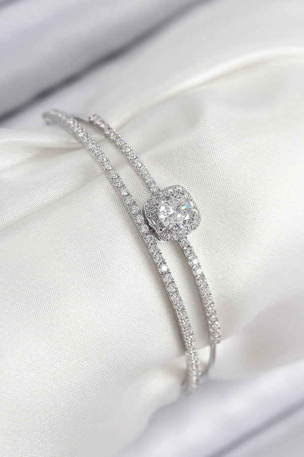 BB7872 - Pirinç Zirkon Taşlı Baget Model Gümüş Renk Kadın Bileklik