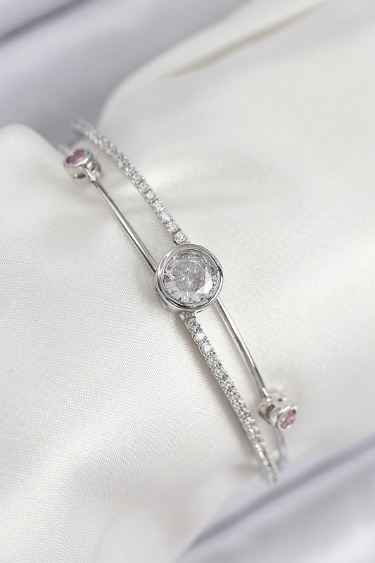 BB7880 - Pirinç Zirkon Taşlı Pırlanta Model Gümüş Renk Kadın Bileklik