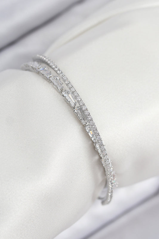 BB7882 - Pirinç Zirkon Taşlı Su Yolu Model Gümüş Renk Kadın Bileklik