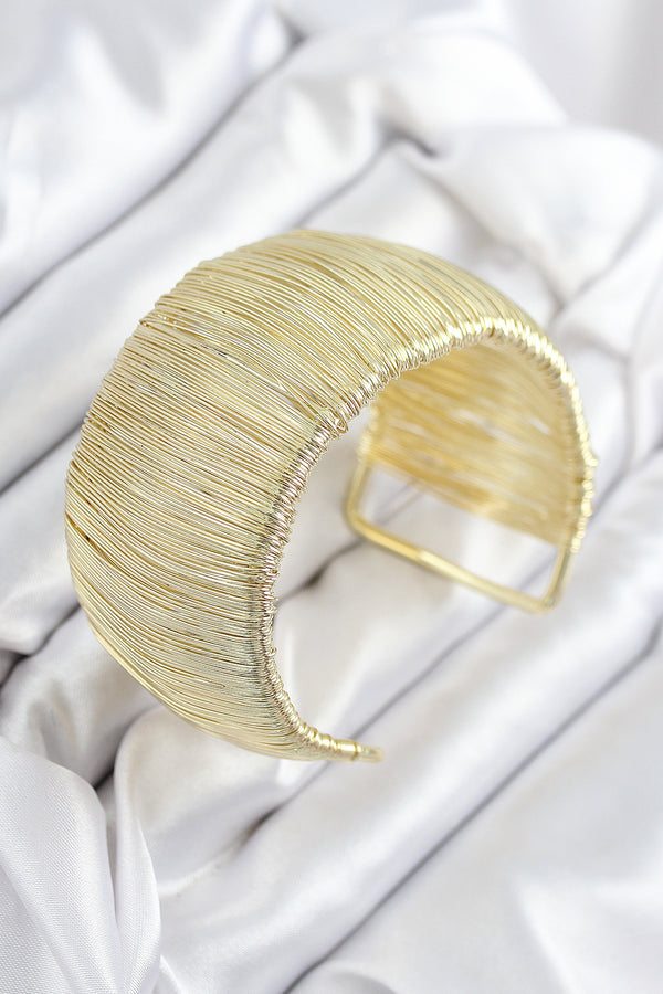 BB7893 - Pirinç Tel Sarma Model Gold Renk Kadın Bileklilk