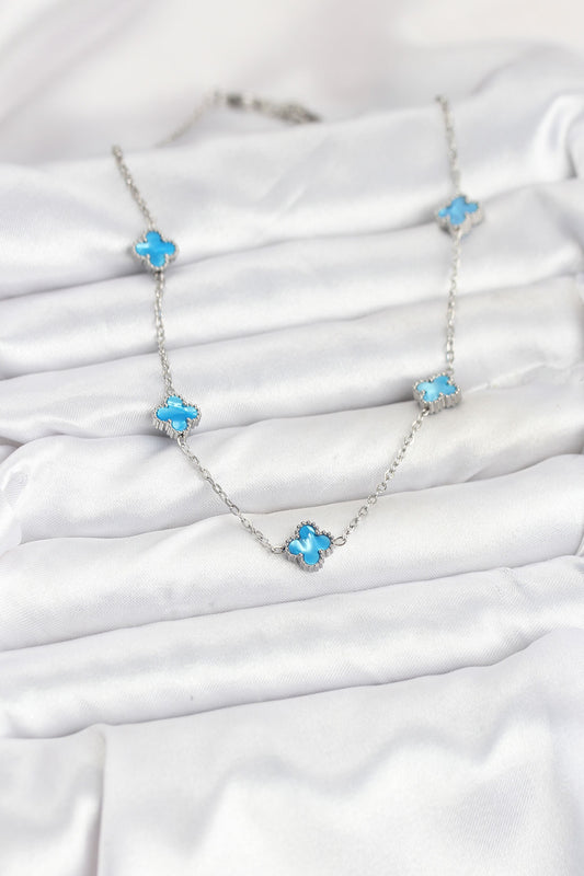 BKO10576 - 316L Çelik Zincir Gümüş Renk Buz Mavisi Baby Boy Yonca Kadın Kolye