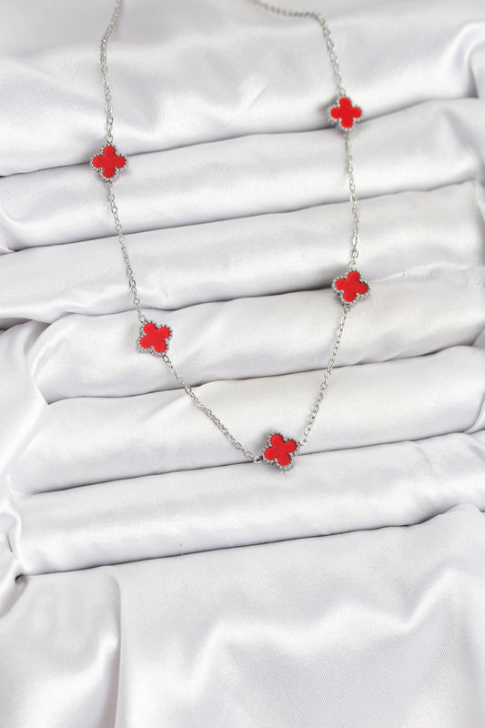 BKO10581 - 316L Çelik Zincir Gümüş Renk Kırmızı Baby Boy Yonca Kadın Kolye