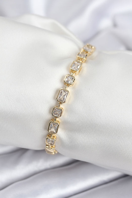 BB7938 - Pirinç VIP Seri Zirkon Taşlı Gold Renk Kadın Bileklik