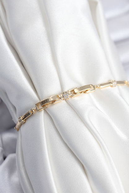 BB7941 - Pirinç VIP Seri Gold Renk Parçalı Model Zirkon Taşlı Kadın Bileklik
