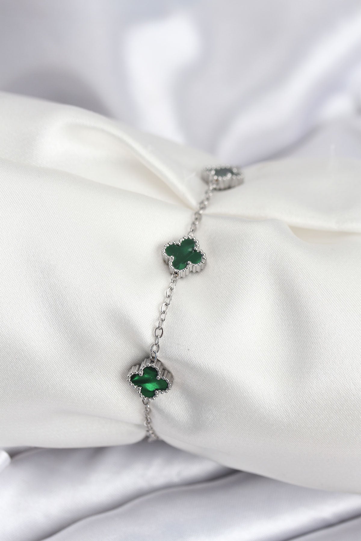 BB7945 - 316L Çelik Gümüş Renk Yeşil Baby Boy Yonca Kadın Bileklik