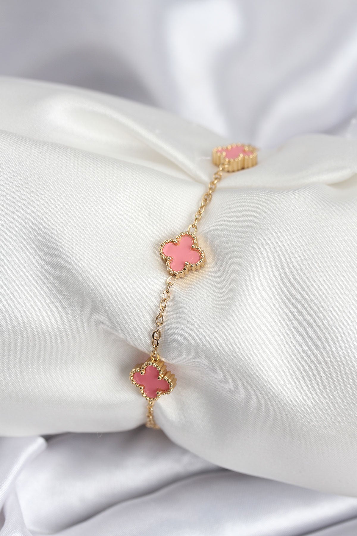 BB7946 - 316L Çelik Gold Renk Pembe Baby Boy Yonca Kadın Bileklik