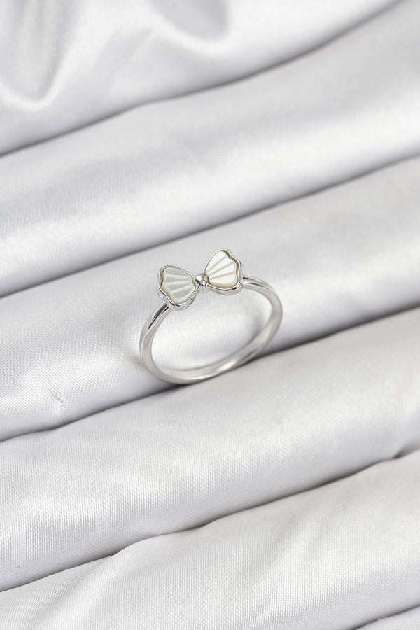 BYK3839 - Pirinç Gümüş Renk Fiyonk Model Kadın Yüzük