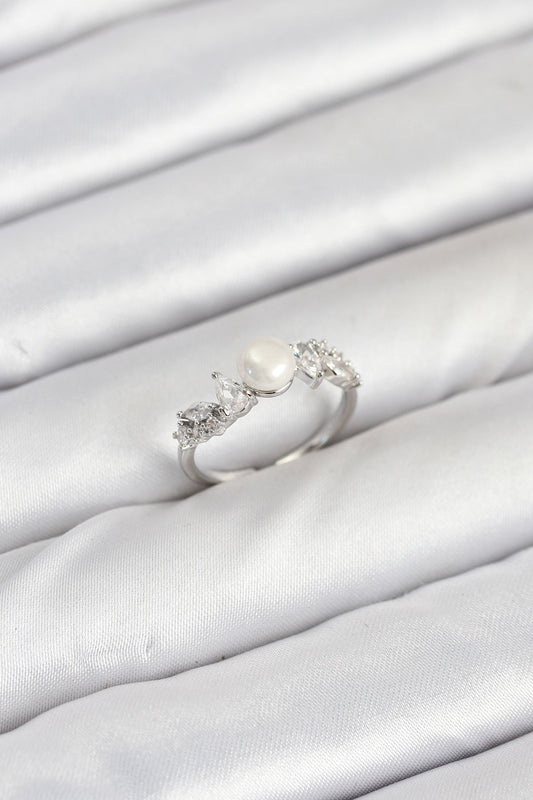 BYK3853 - Pirinç Gümüş Renk Zirkon Taşlı İncili Model Kadın Yüzük