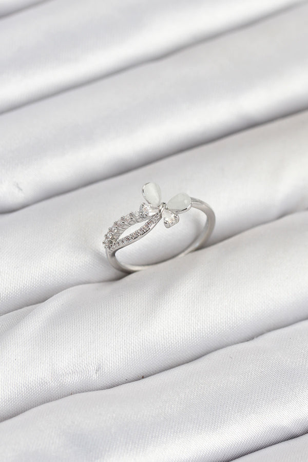 BYK3855 - Pirinç Gümüş Renk Kelebek Zirkon Taşlı Kadın Yüzük