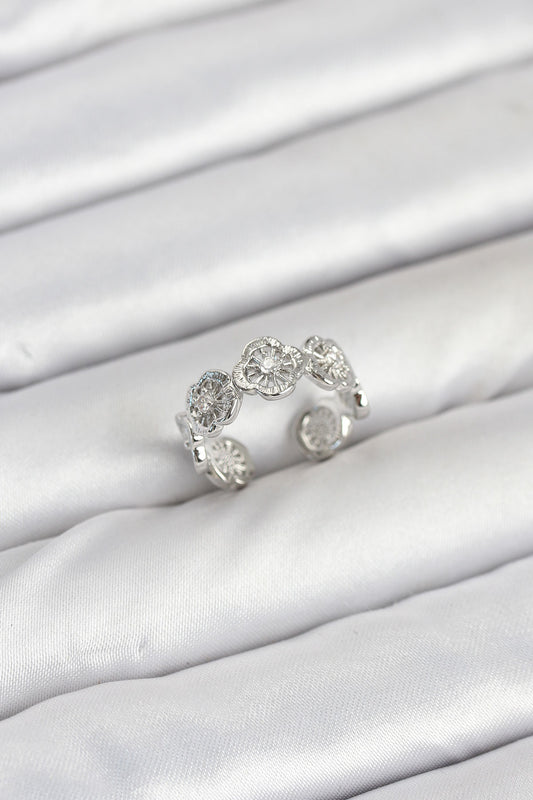 BYK3895 - Pirinç Gümüş Renk Yonca Model Kadın Yüzük