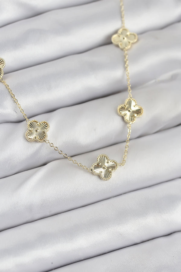 BKO10561 - Pirinç Gold Renk Yonca Kadın Kolye