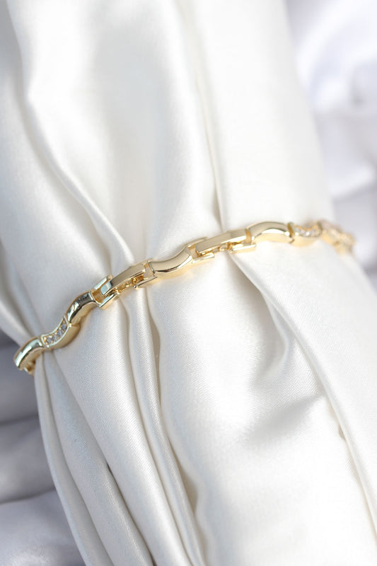 BB7962 - Pirinç Gold Renk Dalgalı Model Kadın Bileklik