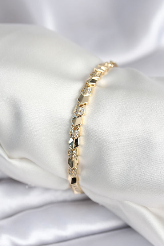 Pirinç Gold Renk Zirkon Taşlı Balık Sırtı Model Kadın Bileklik - BB7963