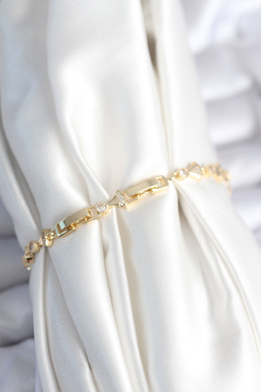 Pirinç Gold Renk Yelpaze Model Kadın Bileklik - BB7964