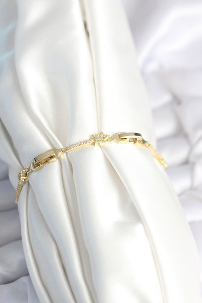 BB7984 - Pirinç Gold Renk Halley Yıldız Model Kadın Bileklik