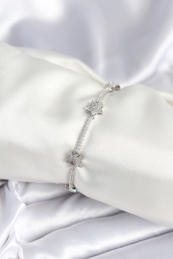 BB7985 - Pirinç Gümüş Renk Yıldız Model Kadın Bileklik