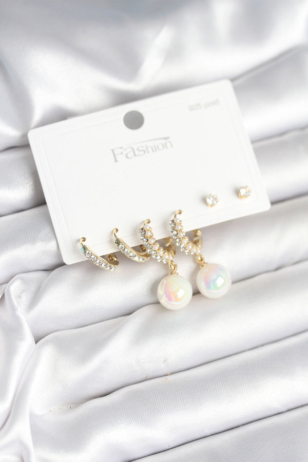 BKP11250 - Pirinç Gold Renk İncili 925 Ayar Gümüş Çivi Kadın Küpe Seti